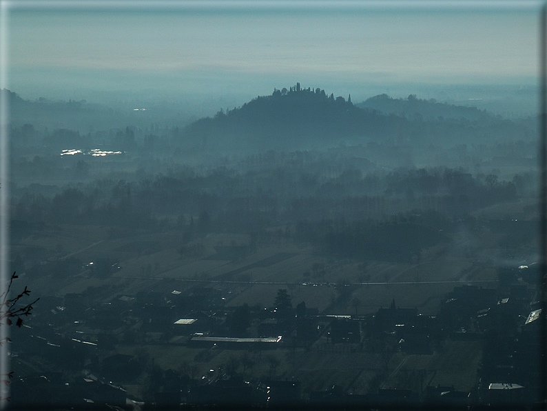 foto Salita al Col Serai e Cima Grappa